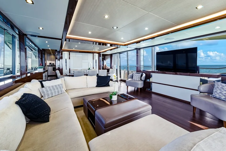 Pura Vida, 2020 Sunseeker 95 Yacht, photo 24