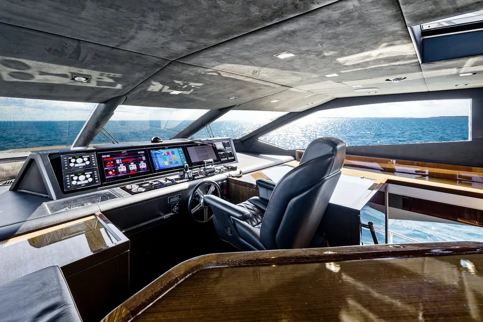 Pura Vida, 2020 Sunseeker 95 Yacht, photo 30