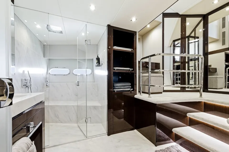 Pura Vida, 2020 Sunseeker 95 Yacht, photo 38