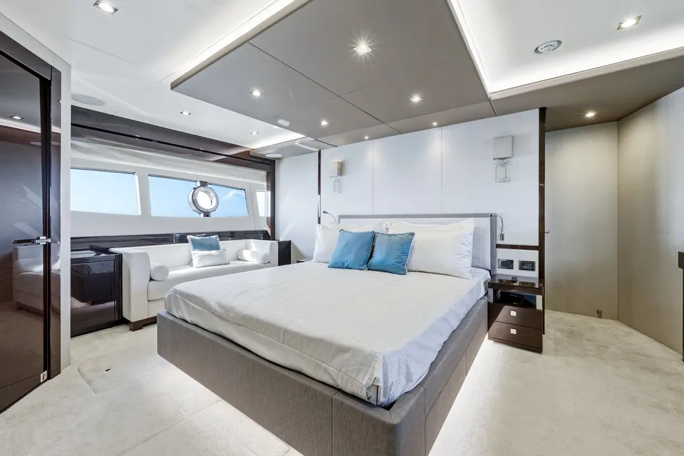 Pura Vida, 2020 Sunseeker 95 Yacht, photo 45