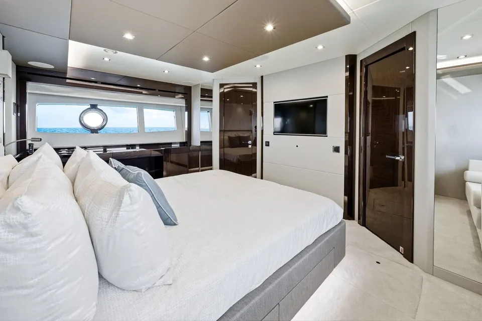 Pura Vida, 2020 Sunseeker 95 Yacht, photo 46