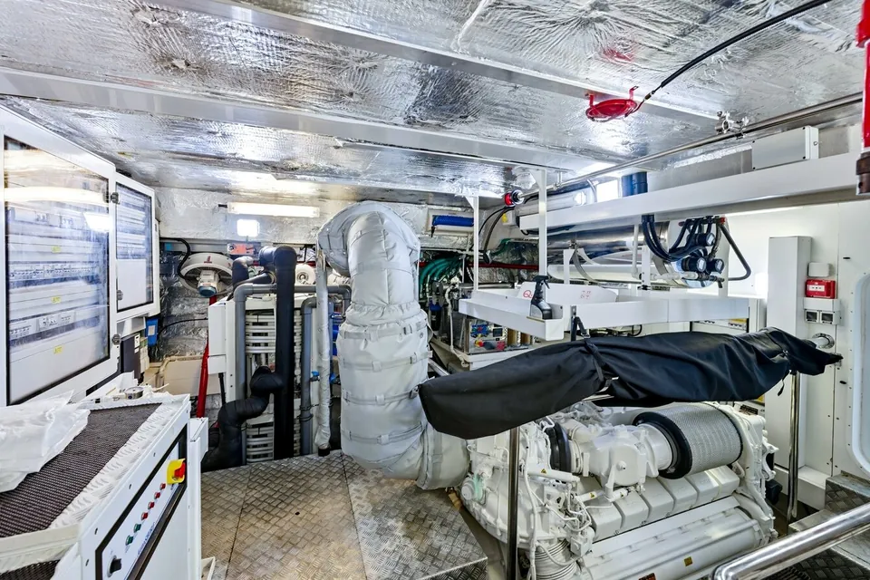 Pura Vida, 2020 Sunseeker 95 Yacht, photo 49