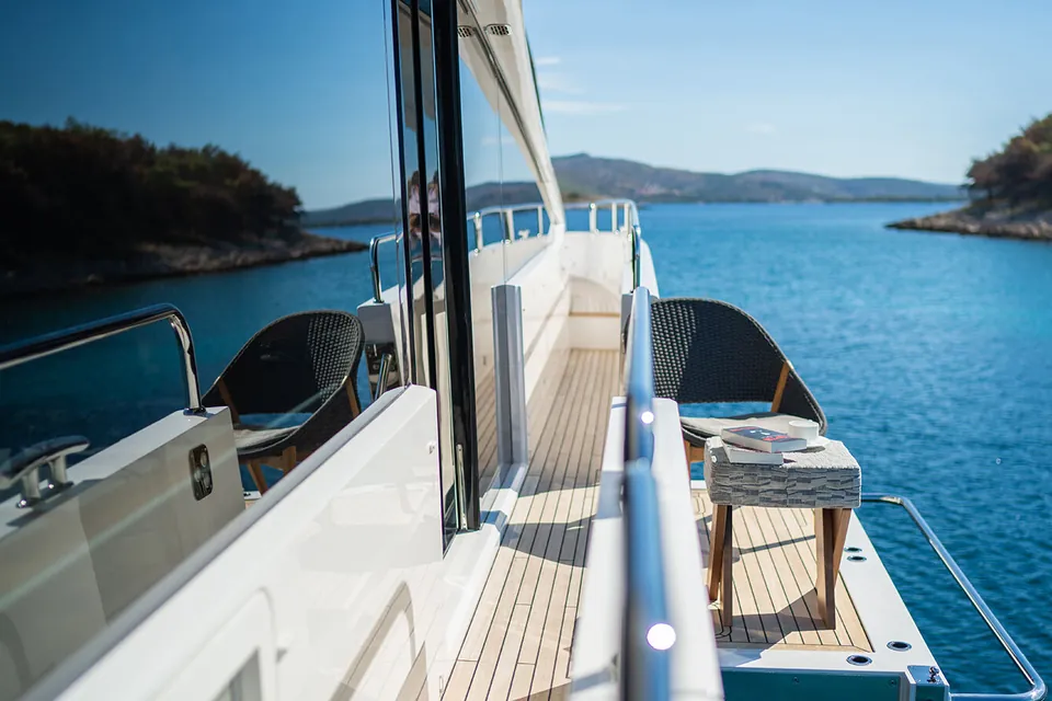 Black Mamba, 2020 Sunseeker 86 Yacht, photo 7
