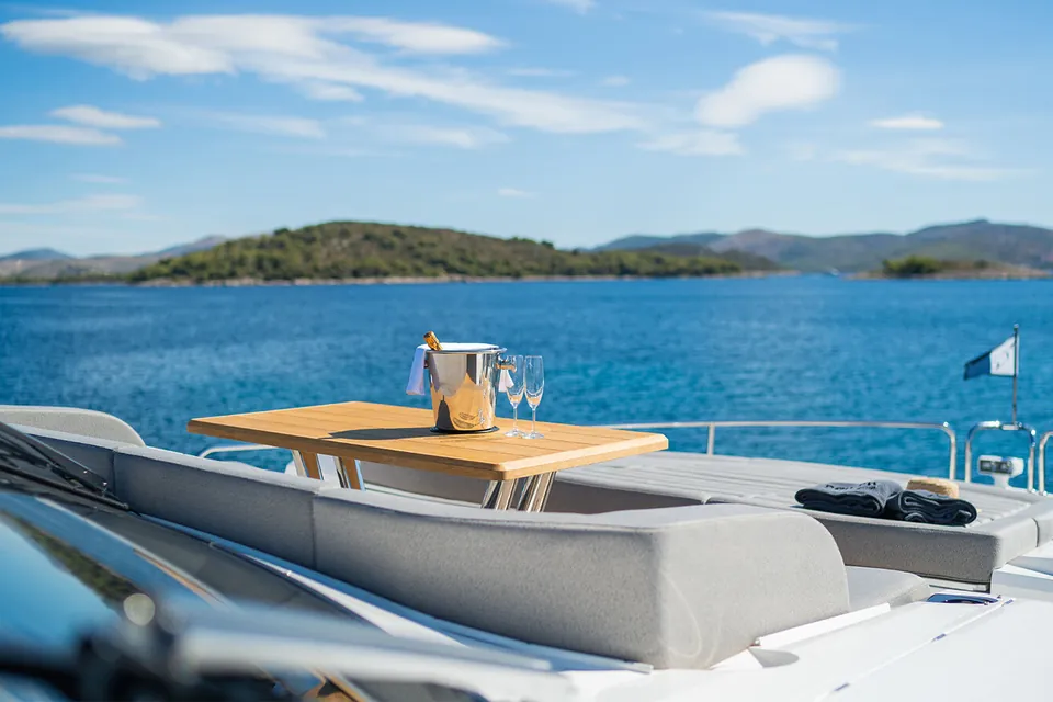 Black Mamba, 2020 Sunseeker 86 Yacht, photo 13