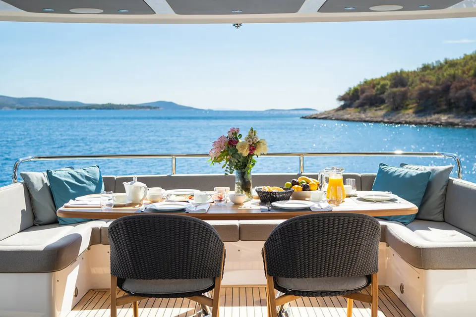 Black Mamba, 2020 Sunseeker 86 Yacht, photo 15