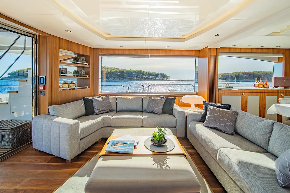Black Mamba, 2020 Sunseeker 86 Yacht, photo 18