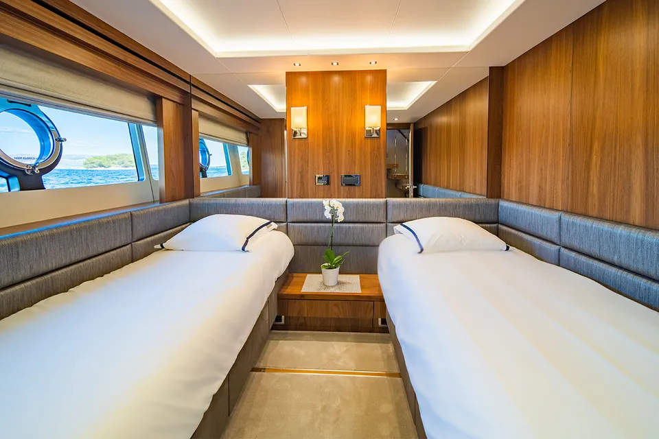 Black Mamba, 2020 Sunseeker 86 Yacht, photo 35