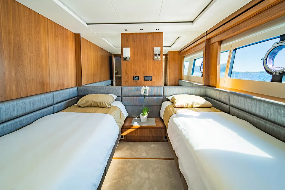 Black Mamba, 2020 Sunseeker 86 Yacht, photo 37