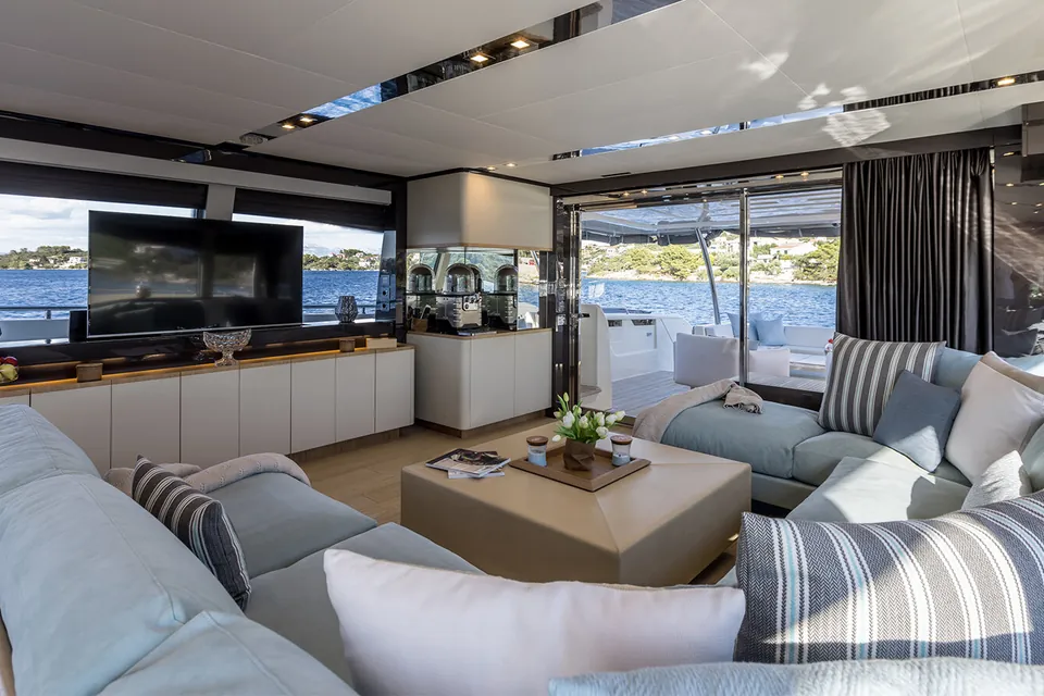 Katariina XO, 2017 Ferretti 960, photo 16