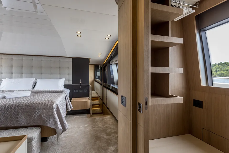 Katariina XO, 2017 Ferretti 960, photo 20