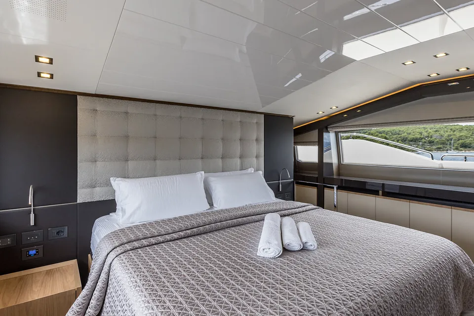 Katariina XO, 2017 Ferretti 960, photo 22