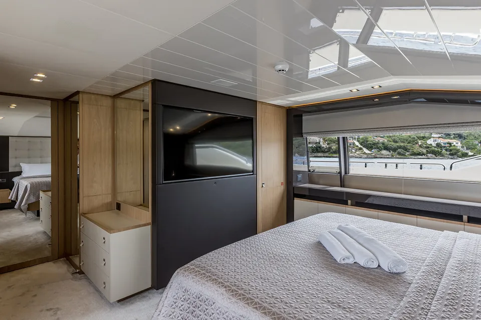 Katariina XO, 2017 Ferretti 960, photo 23