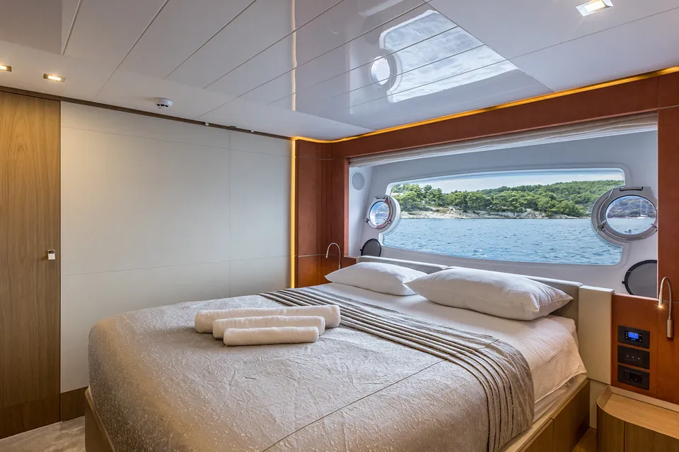 Katariina XO, 2017 Ferretti 960, photo 26