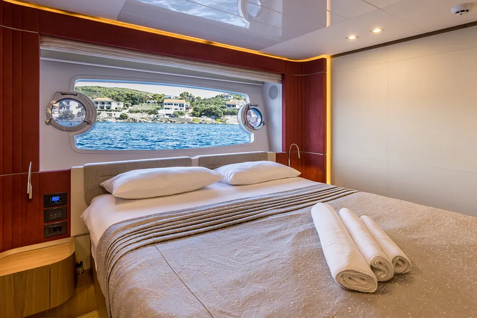 Katariina XO, 2017 Ferretti 960, photo 28