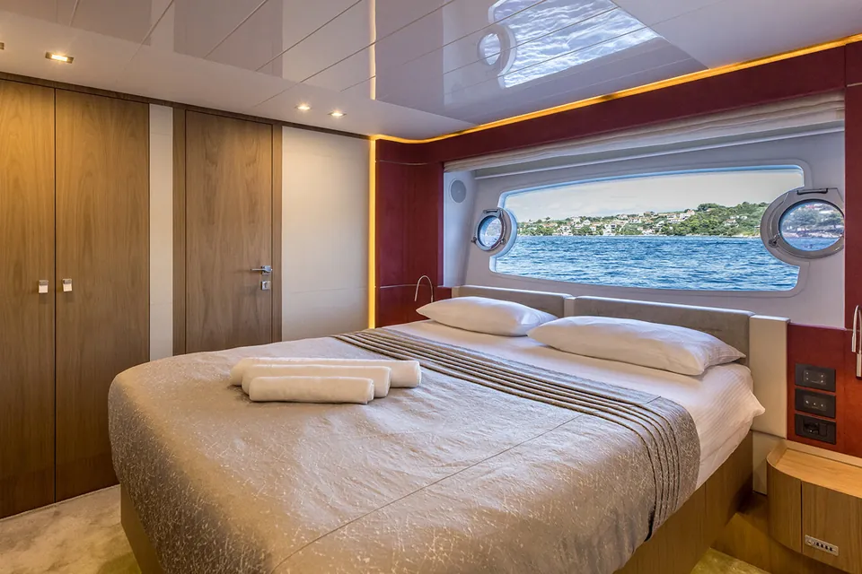 Katariina XO, 2017 Ferretti 960, photo 29