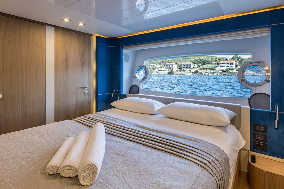 Katariina XO, 2017 Ferretti 960, photo 32