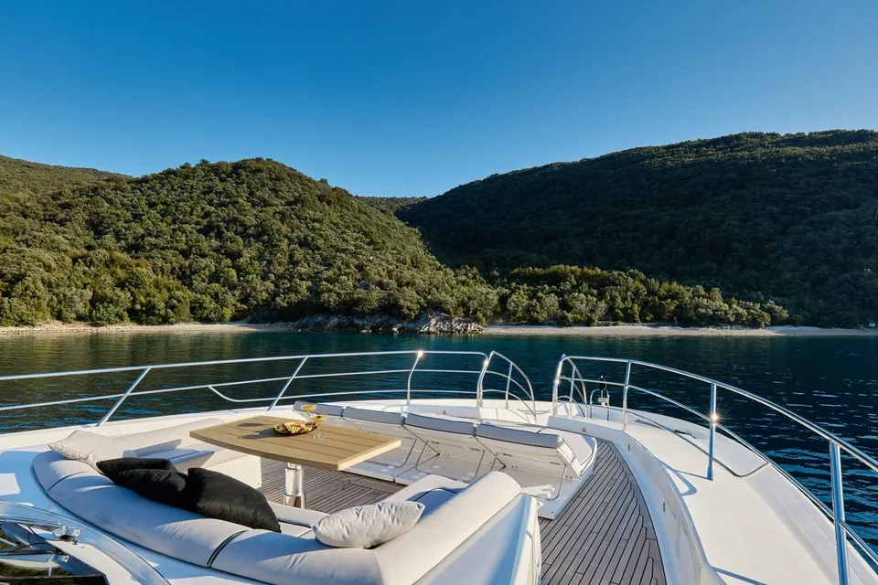 Wicked Play, 2015 Sunseeker 115 Sport Yacht, photo 16