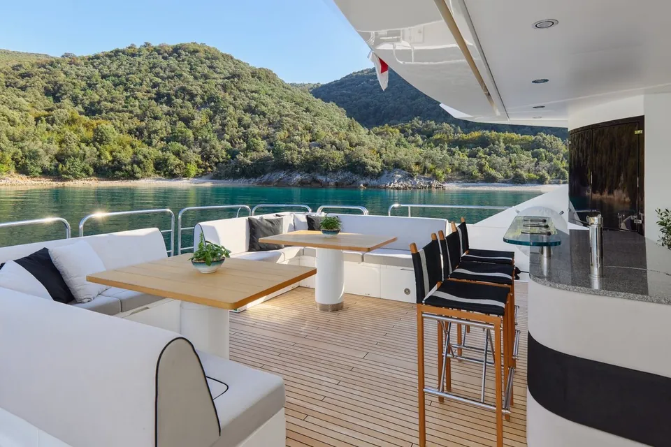 Wicked Play, 2015 Sunseeker 115 Sport Yacht, photo 24