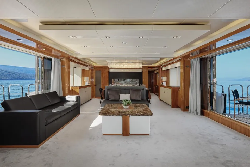 Wicked Play, 2015 Sunseeker 115 Sport Yacht, photo 26