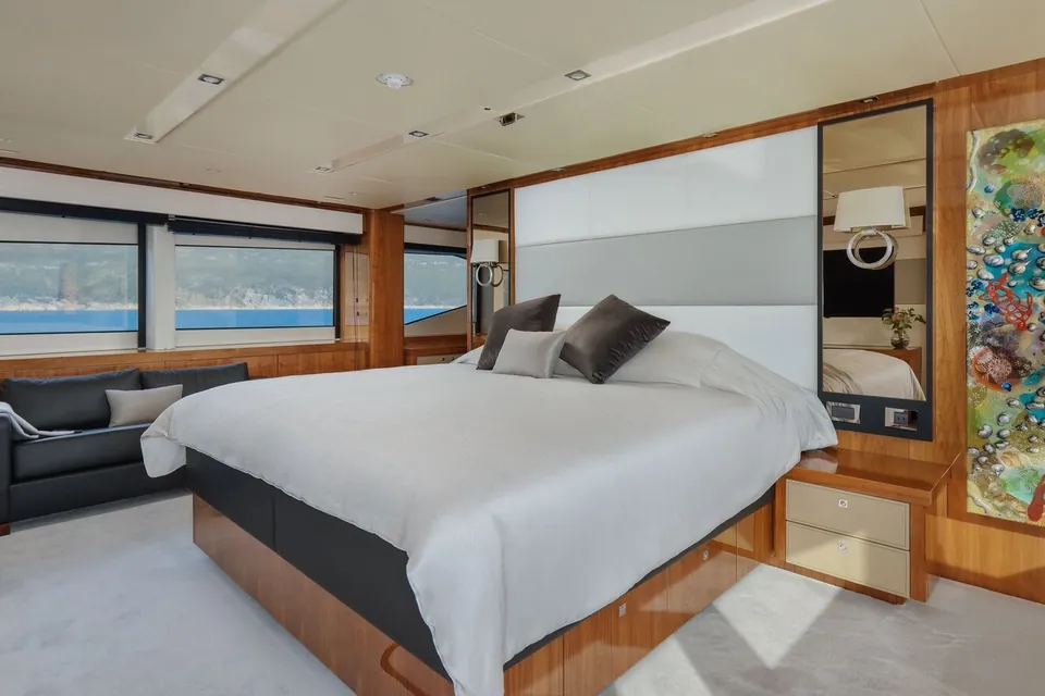 Wicked Play, 2015 Sunseeker 115 Sport Yacht, photo 36