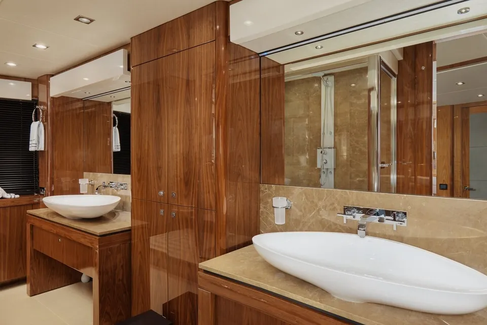 Wicked Play, 2015 Sunseeker 115 Sport Yacht, photo 39