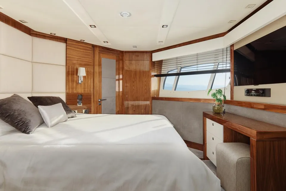 Wicked Play, 2015 Sunseeker 115 Sport Yacht, photo 42