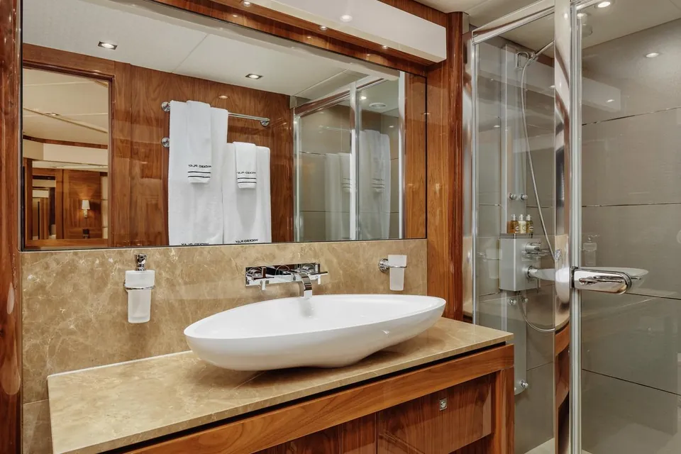 Wicked Play, 2015 Sunseeker 115 Sport Yacht, photo 43