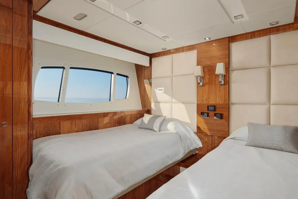 Wicked Play, 2015 Sunseeker 115 Sport Yacht, photo 44