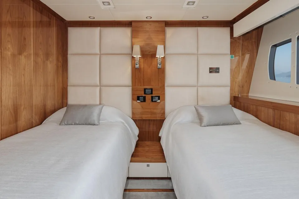 Wicked Play, 2015 Sunseeker 115 Sport Yacht, photo 45