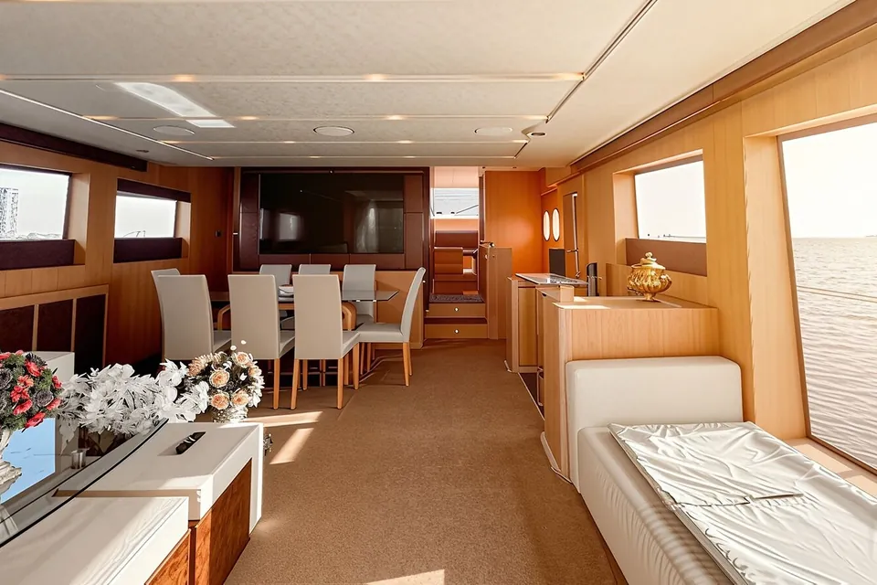 Sea Pearl 2, 2015 Aicon 85 Fly, photo 8