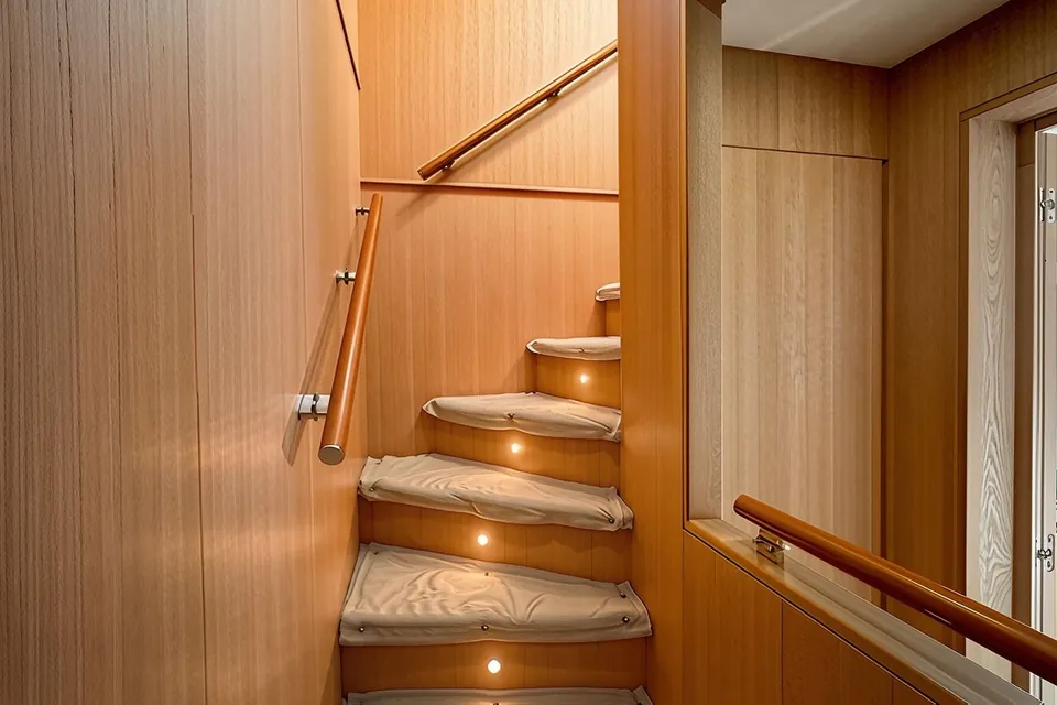 Sea Pearl 2, 2015 Aicon 85 Fly, photo 11