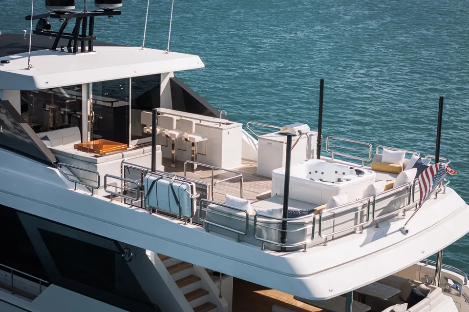 La-La-La, 2024 Ocean Alexander 32L, photo 8