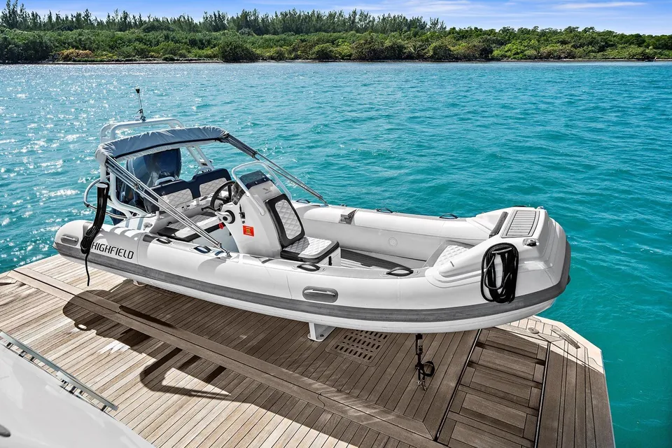 La-La-La, 2024 Ocean Alexander 32L, photo 10