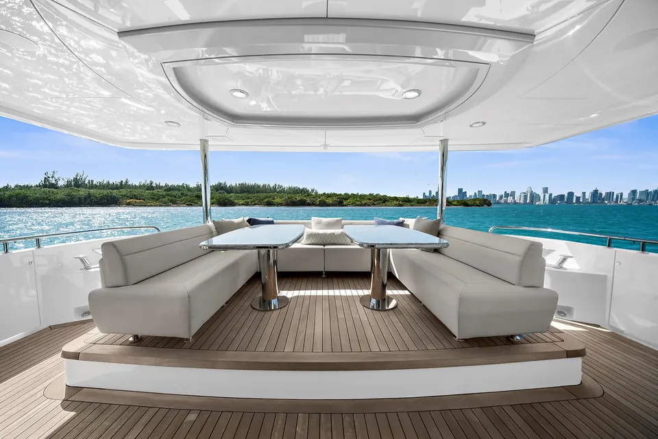 La-La-La, 2024 Ocean Alexander 32L, photo 11
