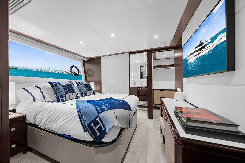La-La-La, 2024 Ocean Alexander 32L, photo 43