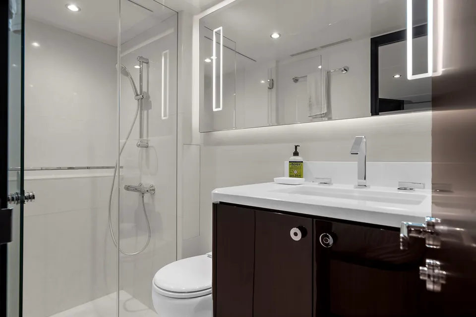La-La-La, 2024 Ocean Alexander 32L, photo 60