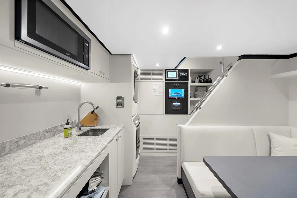 La-La-La, 2024 Ocean Alexander 32L, photo 63
