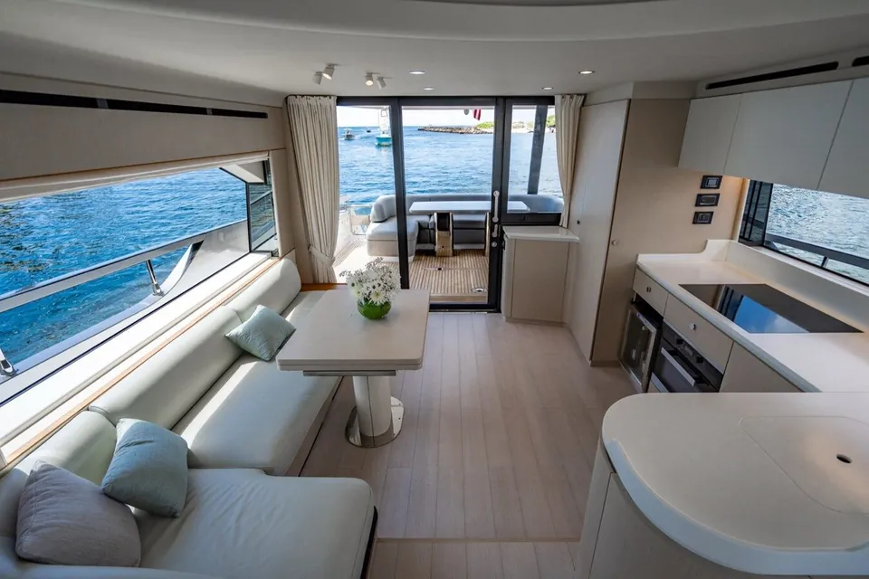 Effortless, 2023 Azimut Fly 68, photo 5