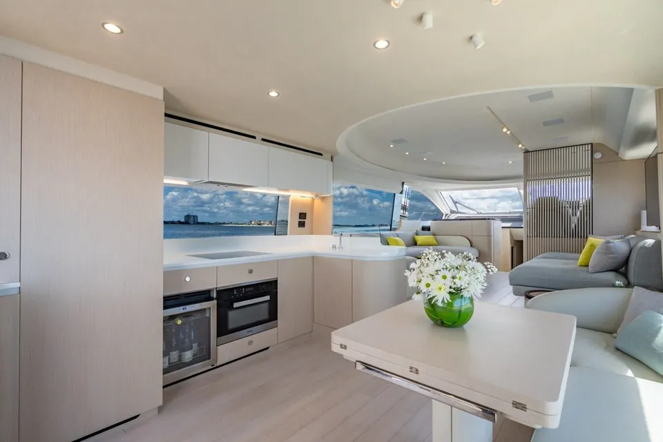 Effortless, 2023 Azimut Fly 68, photo 7