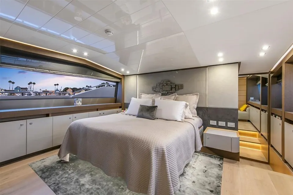 Lontano, 2016 Ferretti 960, photo 15