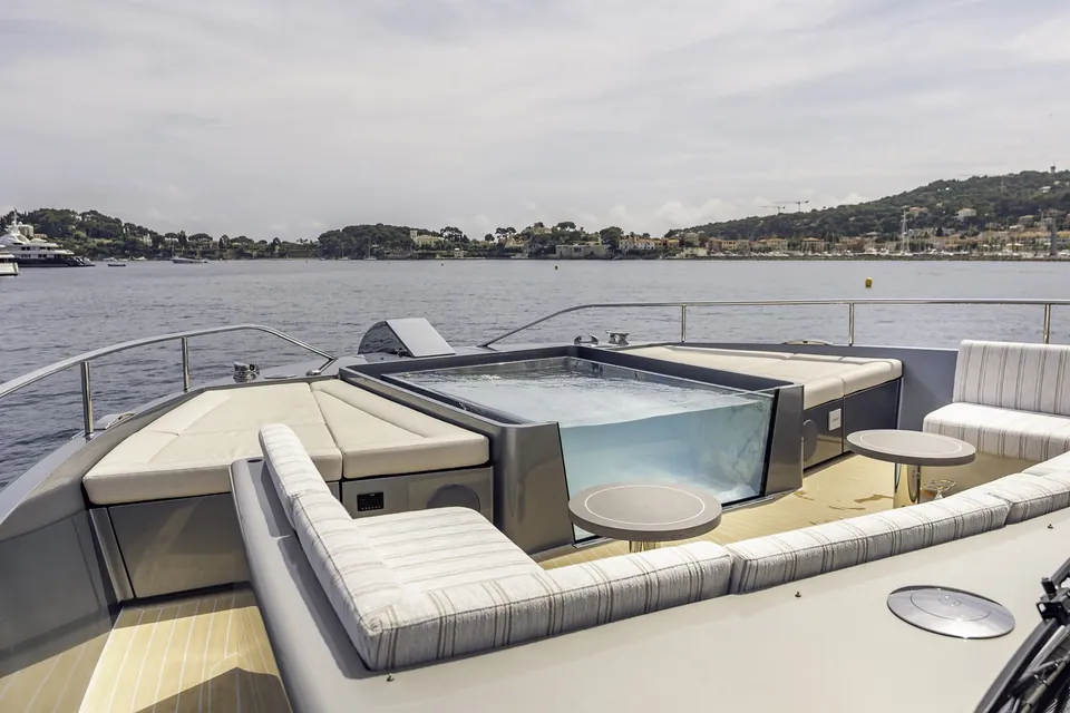 St-Barth II, 2025 St-Barth Yachts 85 Fly, photo 6