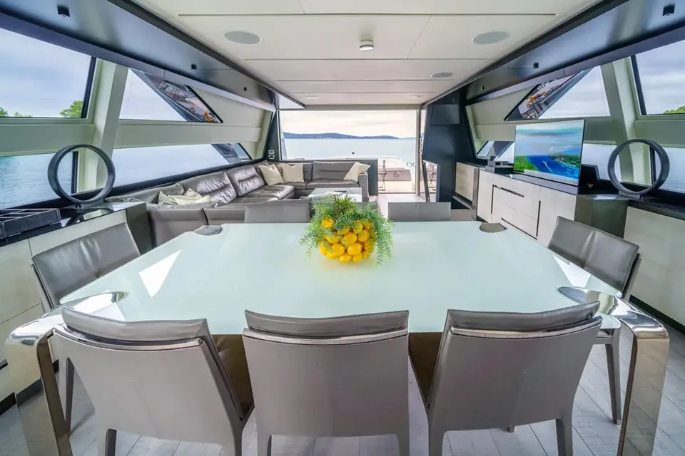 Mavis, 2019 Pershing 9X, photo 12