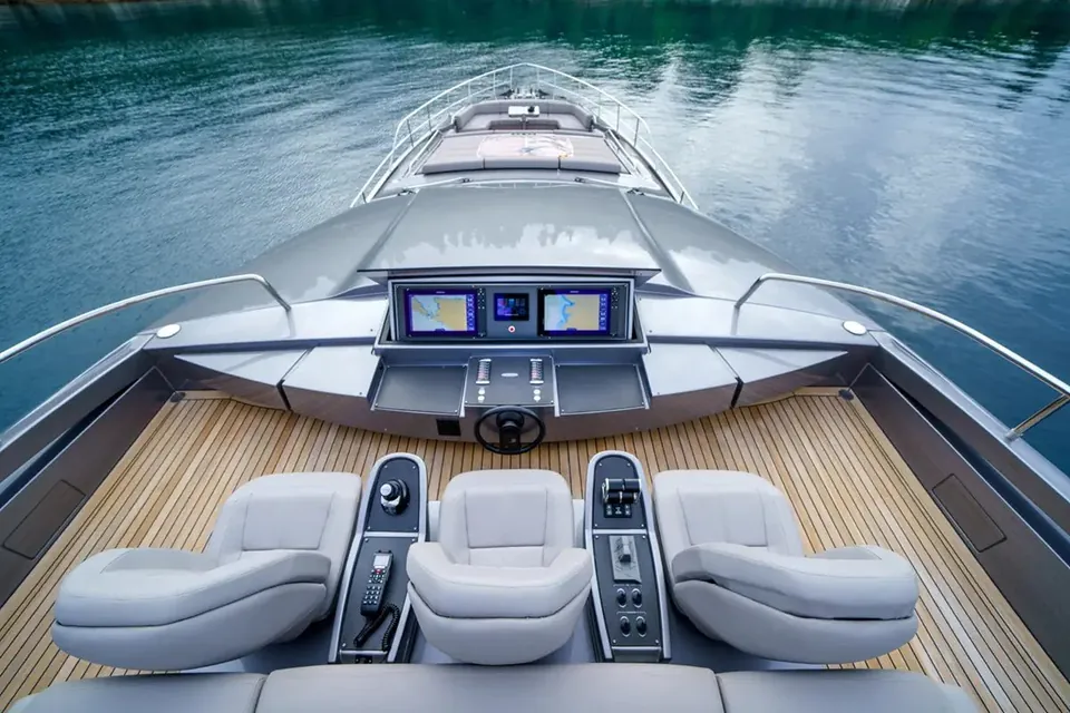 Mavis, 2019 Pershing 9X, photo 22