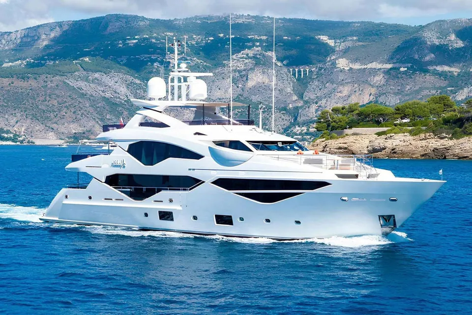Aladdin, 2017 Sunseeker 131 Yacht, photo 1