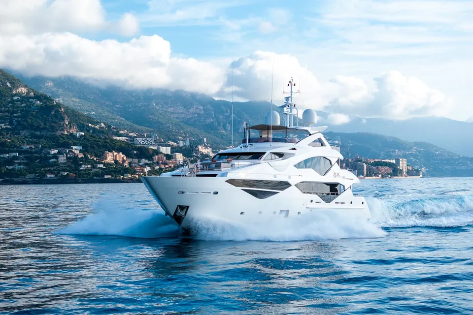 Aladdin, 2017 Sunseeker 131 Yacht, photo 4