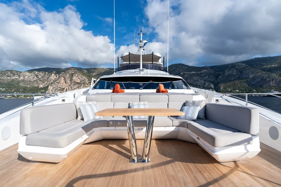 Aladdin, 2017 Sunseeker 131 Yacht, photo 13