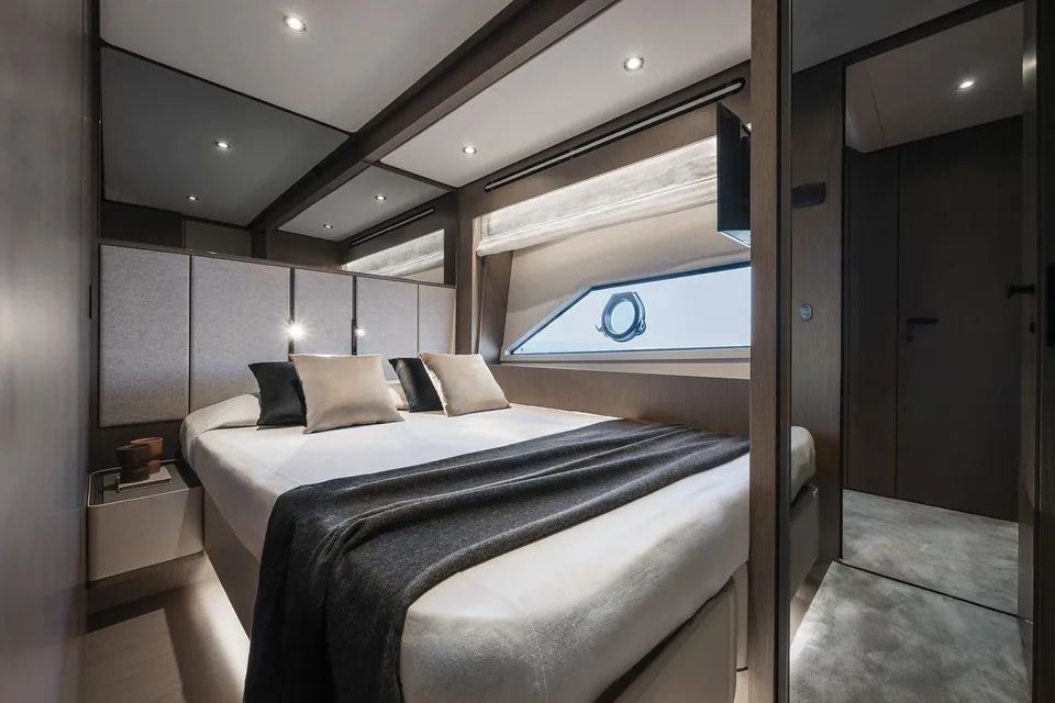 2024 Ferretti 720, photo 3
