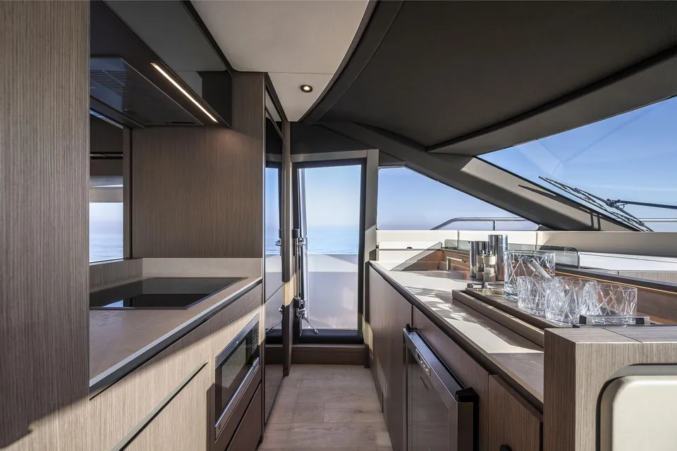2024 Ferretti 720, photo 9