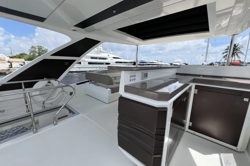 Jack of Hearts, 2020 Galeon 680 Fly, photo 6