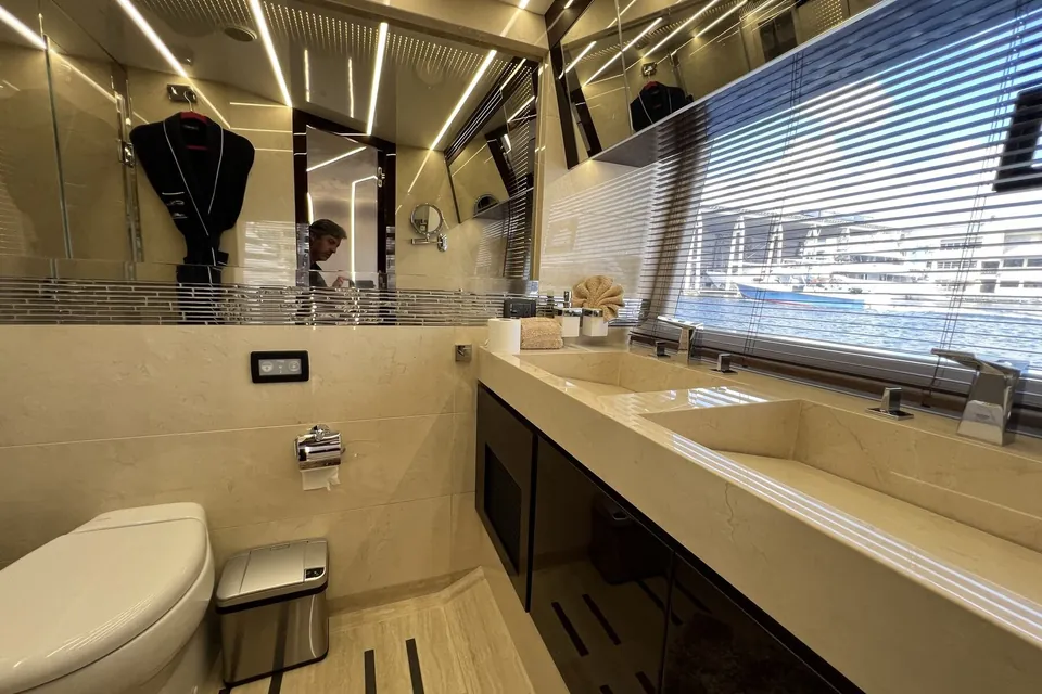 Jack of Hearts, 2020 Galeon 680 Fly, photo 46